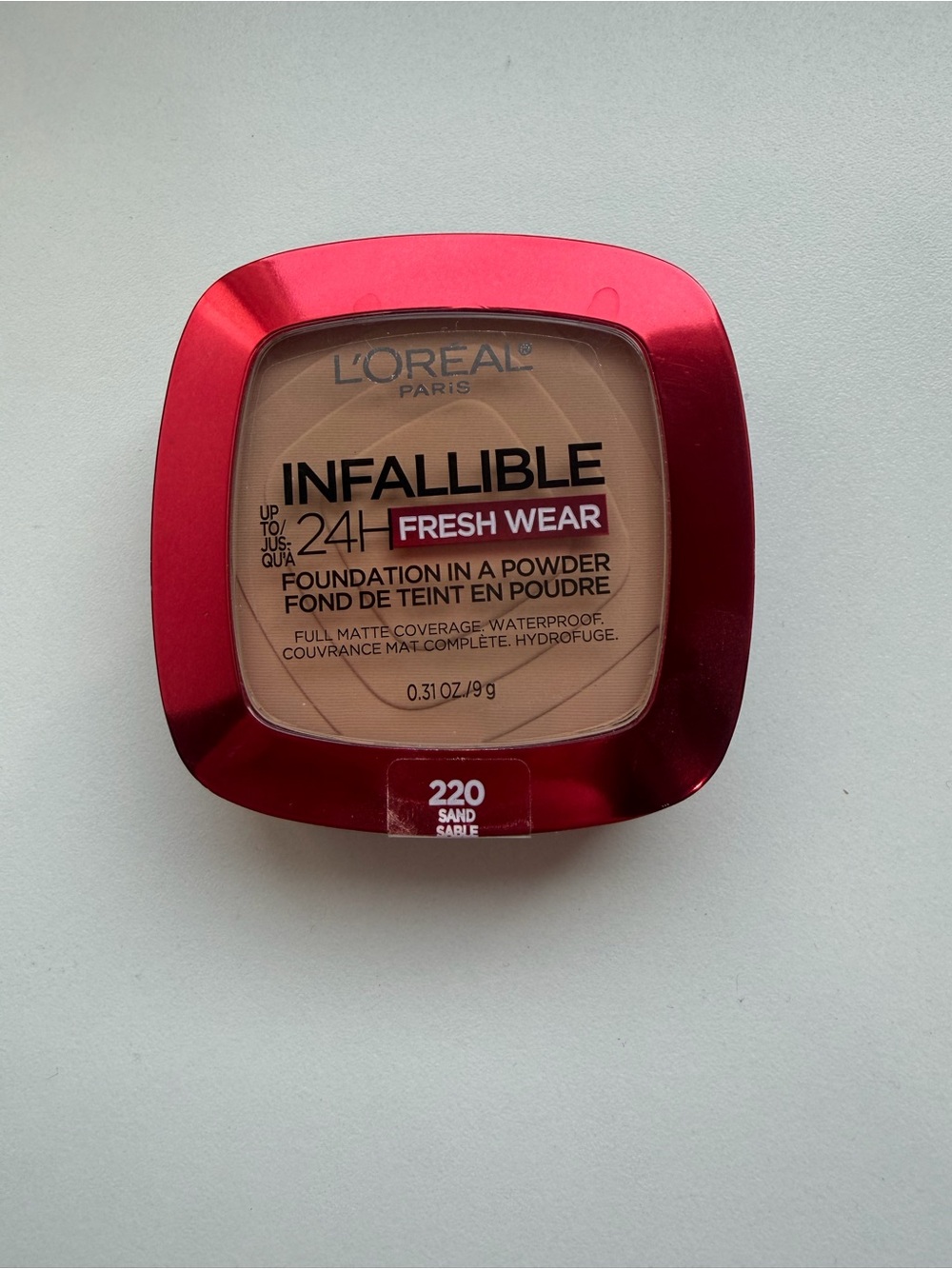 L'Oreal Powder Foundation Compact - Red Trim, Beige Shade